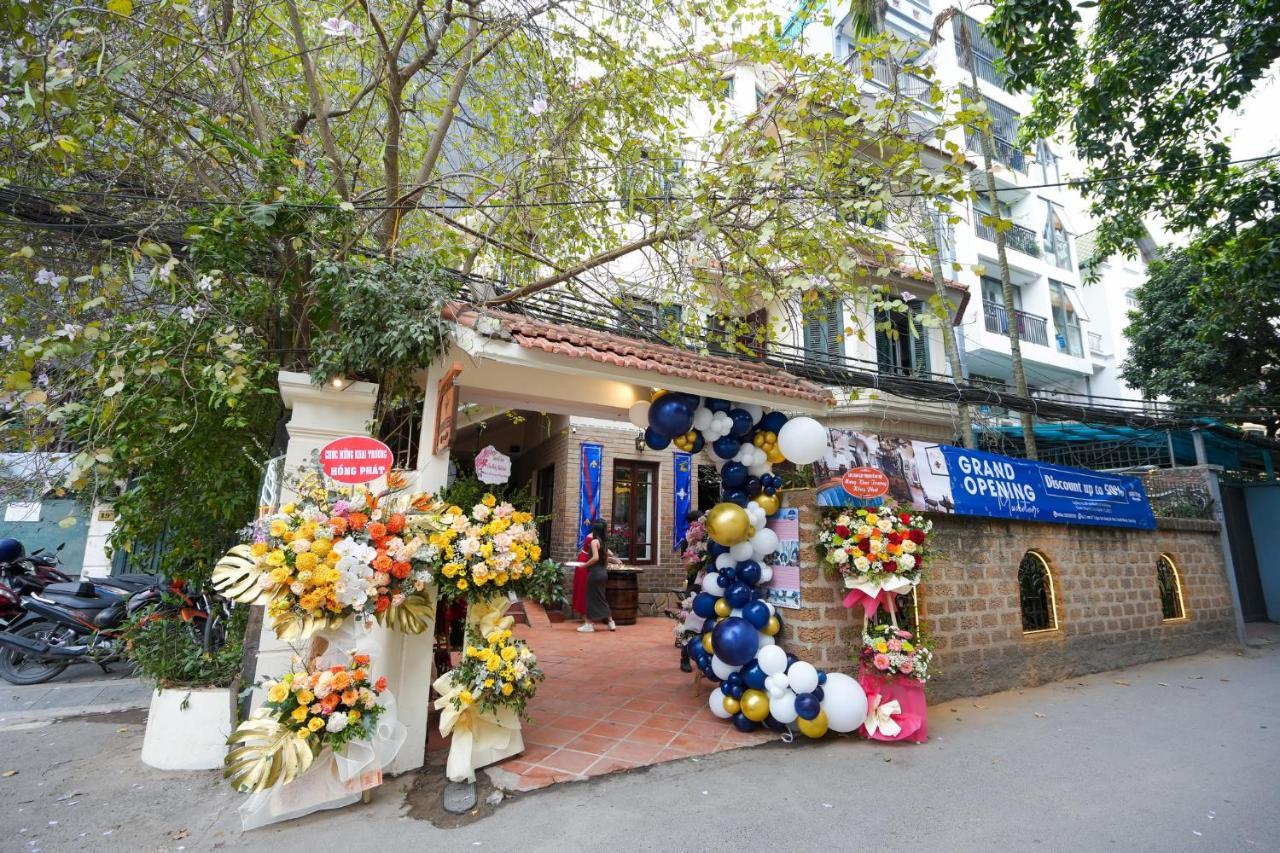 Musketeers Guest House Hanoi Buitenkant foto