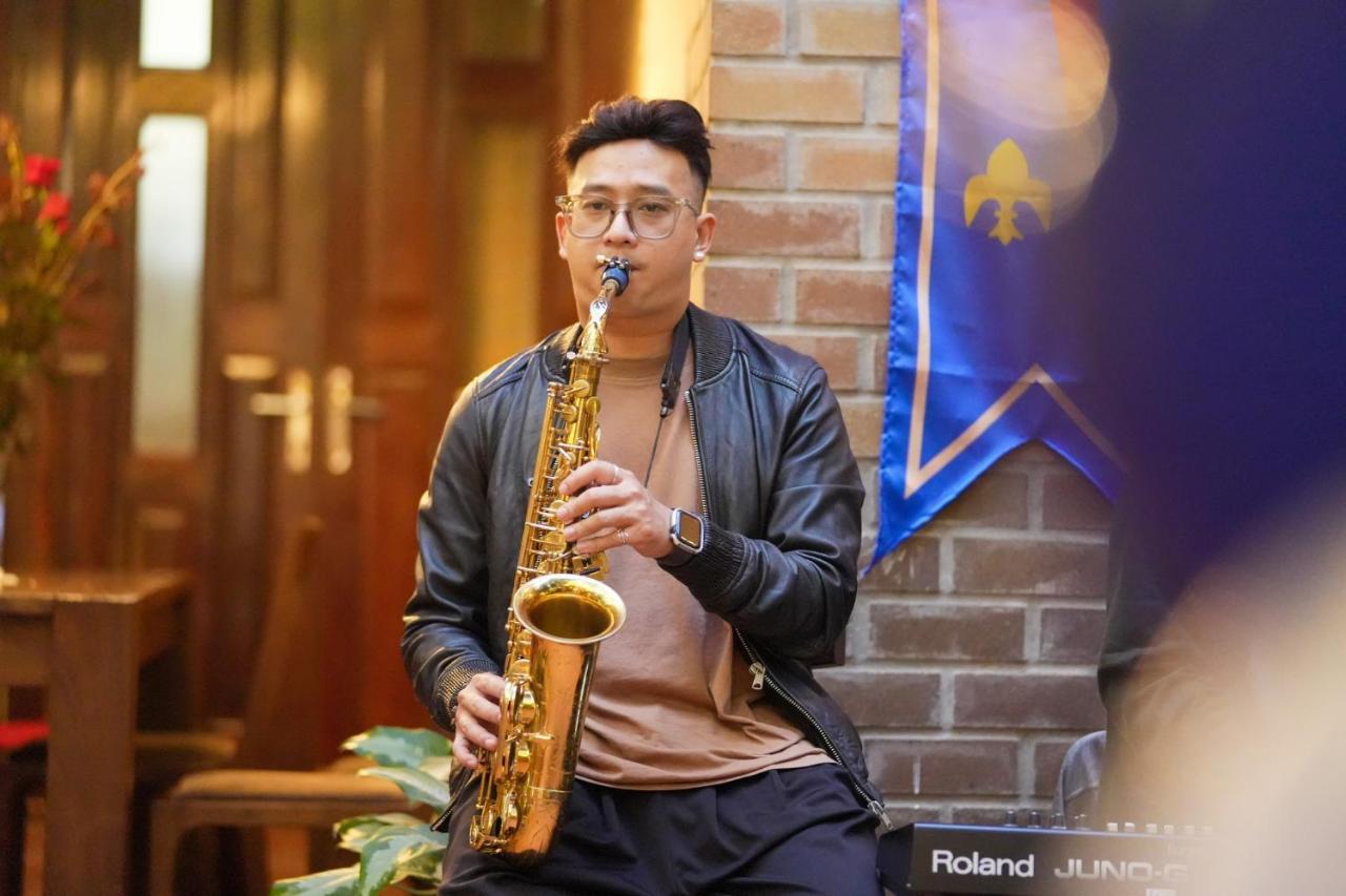 Musketeers Guest House Hanoi Buitenkant foto
