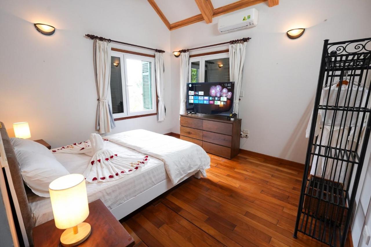 Musketeers Guest House Hanoi Buitenkant foto