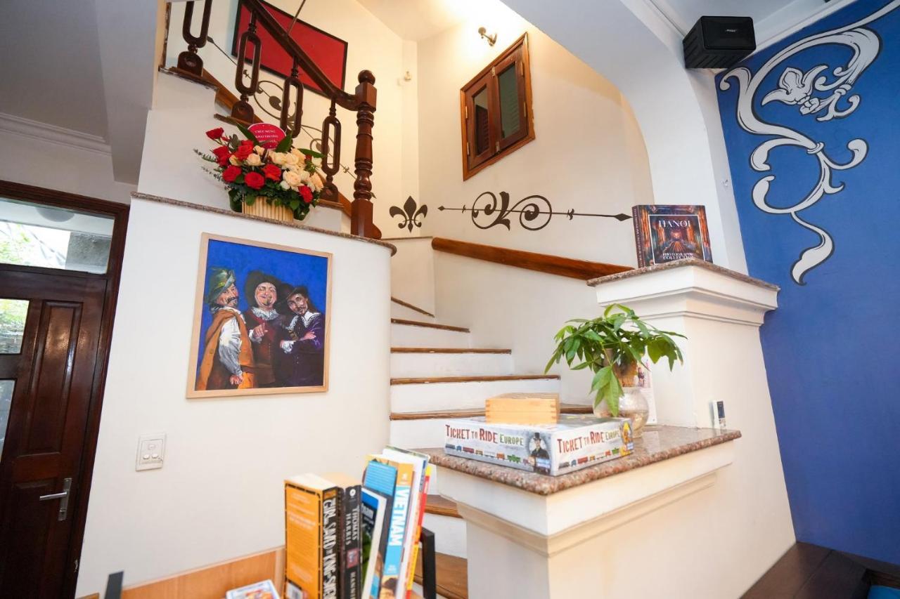 Musketeers Guest House Hanoi Buitenkant foto